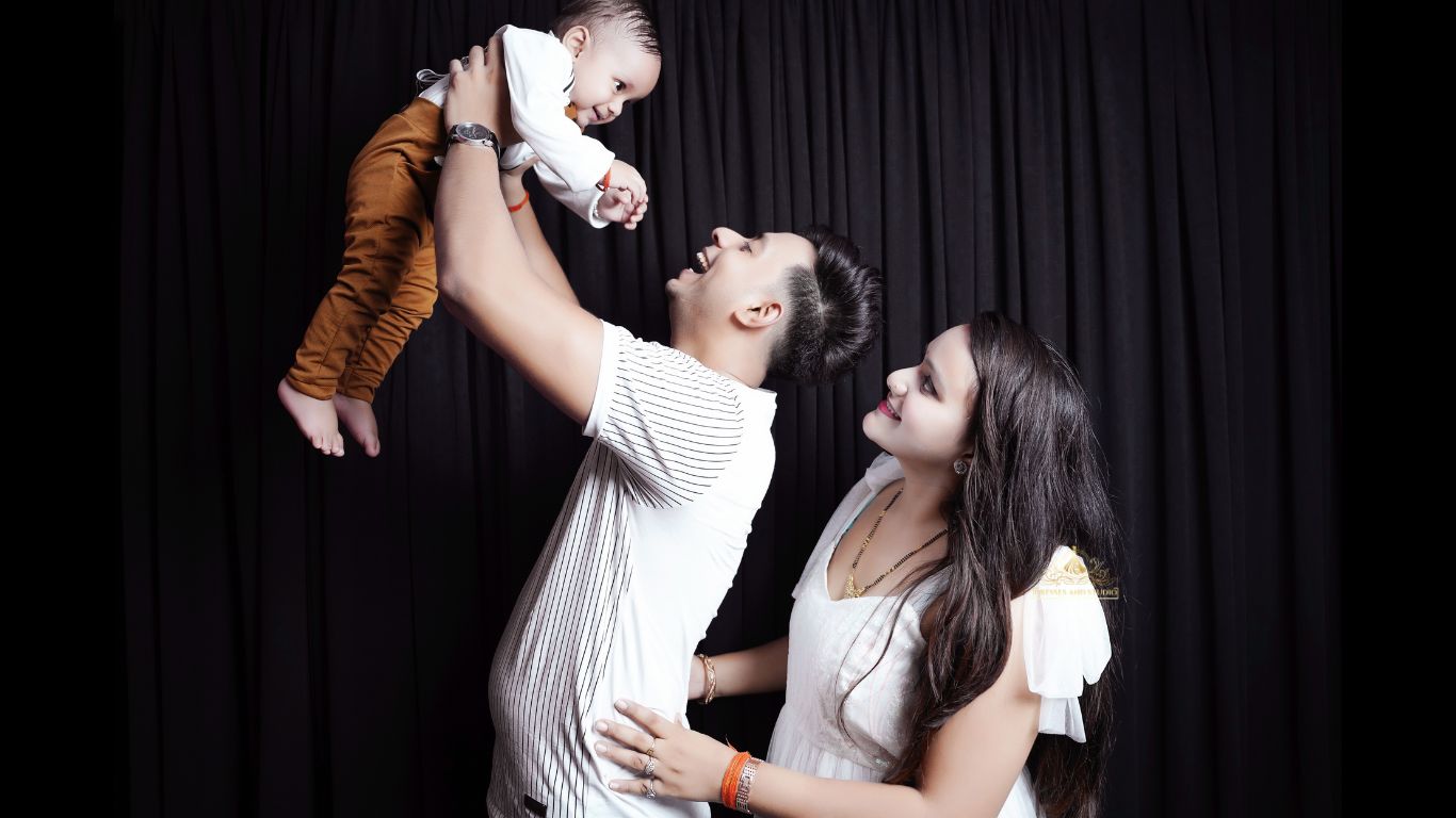 Best Family Photography Studio in Gorakhpur – Dresses And Studio